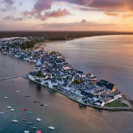 Maison Sur Le Port De L'ile Tudy Holiday home